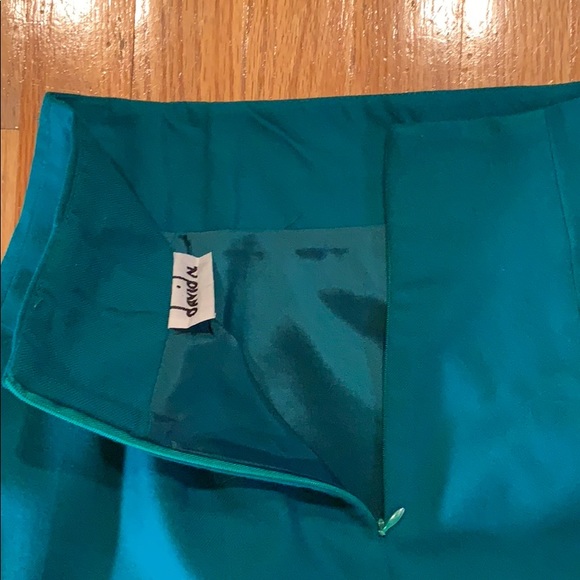 Gorgeous green pencil skirt - Picture 4 of 4